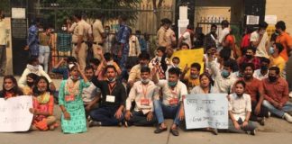 ABVP sitting on dharna demanding justice for Nikita Tomar