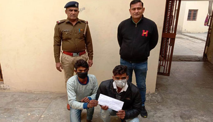 In the case of snatching purse from a woman, 2 accused were arrested by the Crime Branch 48 team