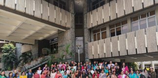 International Women's Day: Renu Bhatia lit the lamp and congratulated women